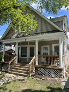 Photo of the exterior of a house at 121 Crain Ave in Kent Ohio